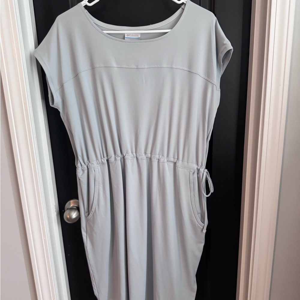 Drawstring Midi Dress in Light Gray with Pockets